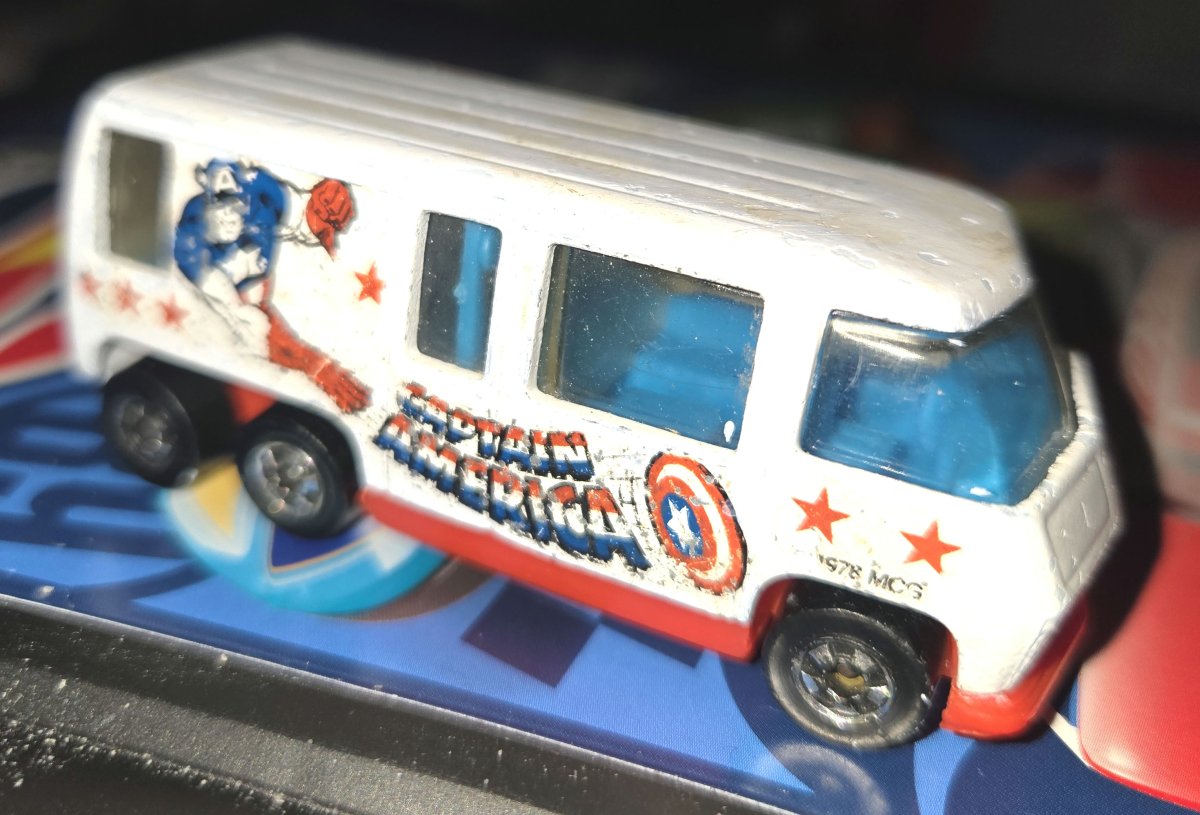 GMC Motorhome Captain America