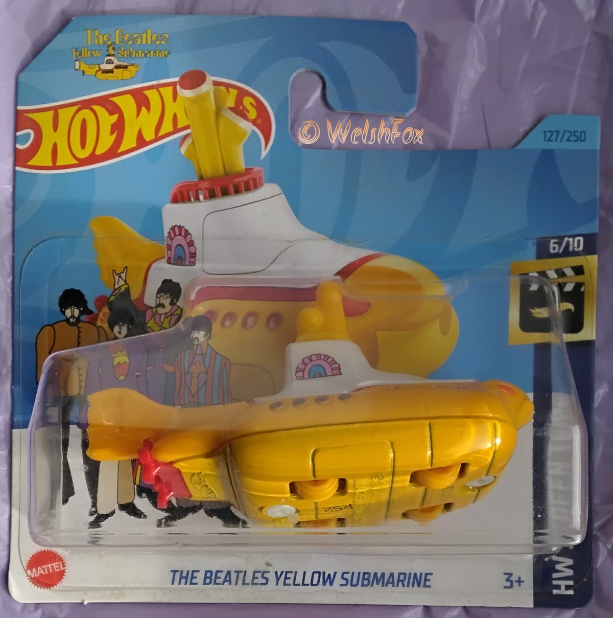 🎵We all live in a yellow submarine, yellow submarine, yellow submarine.🎵
