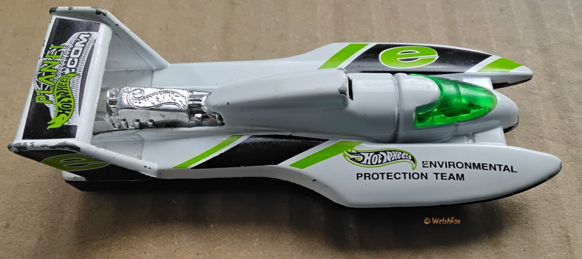 Hot Wheels - Hydroplane 1995 - I remember buying this in 2003.